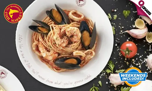 Delicious Seafood Selection at The Manhattan Fish Market!